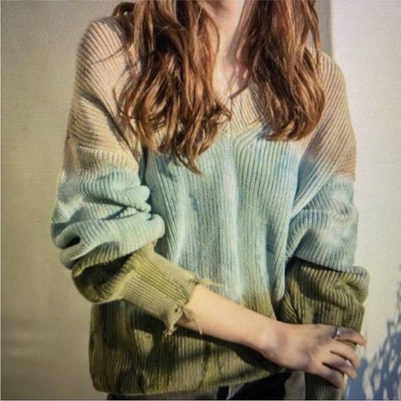 Young Fabulous & Broke Sweaters - Young Fabulous & Broke V-Neck Sweater - Green and Blue